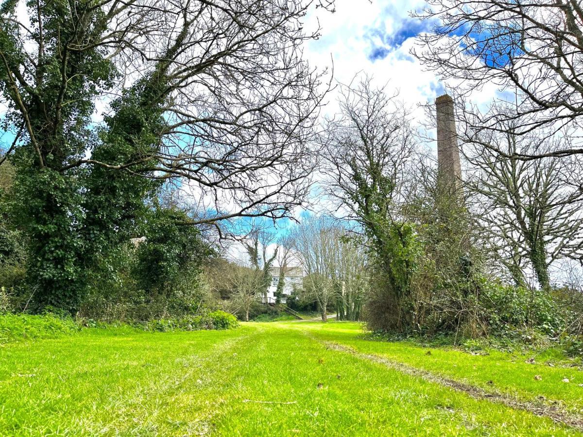 Romantic Secluded Hideaway Cottage In Cornwall ترورو المظهر الخارجي الصورة